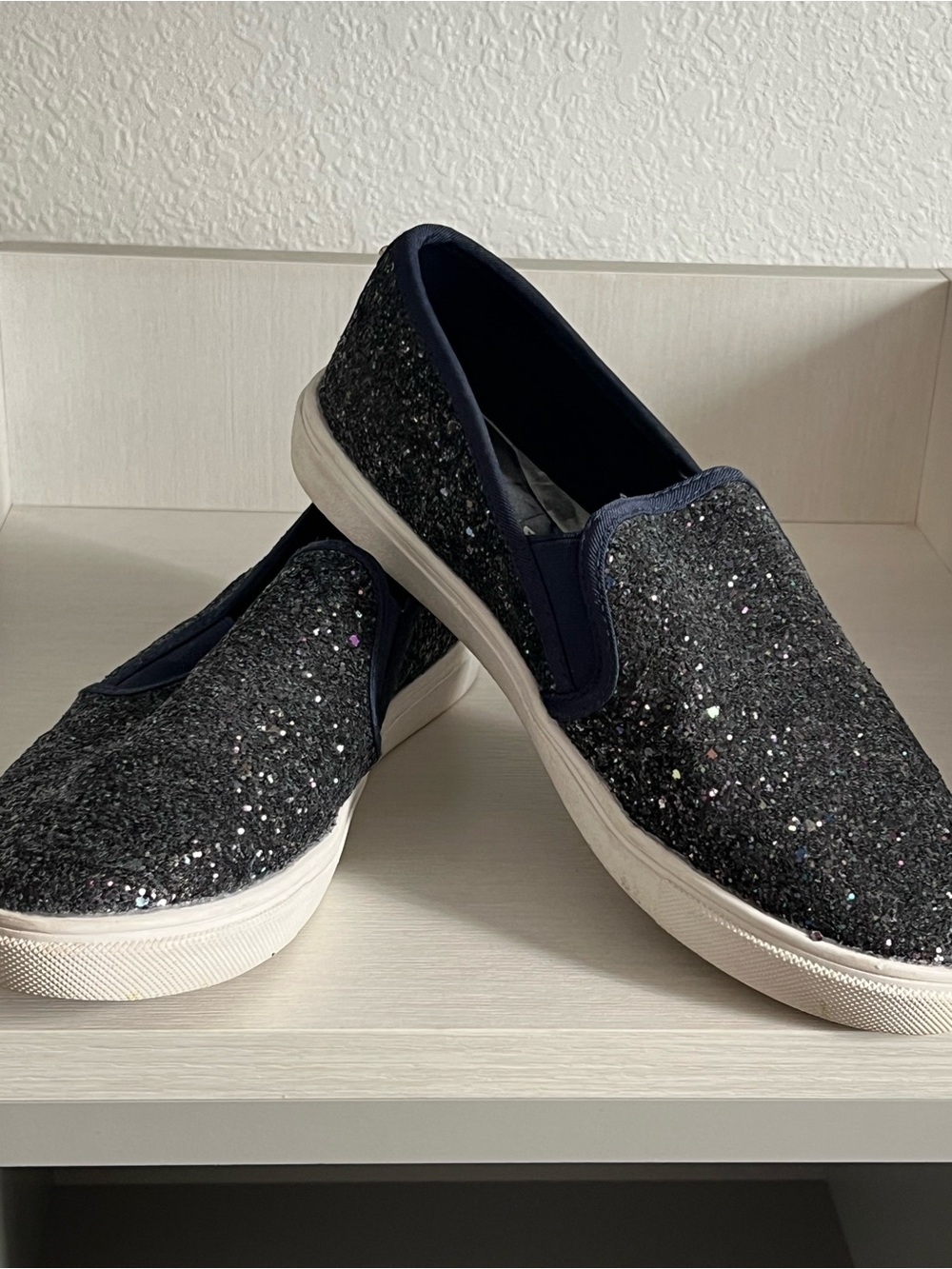 Women's Glitter Slip-On Sneakers in Black/Blue
